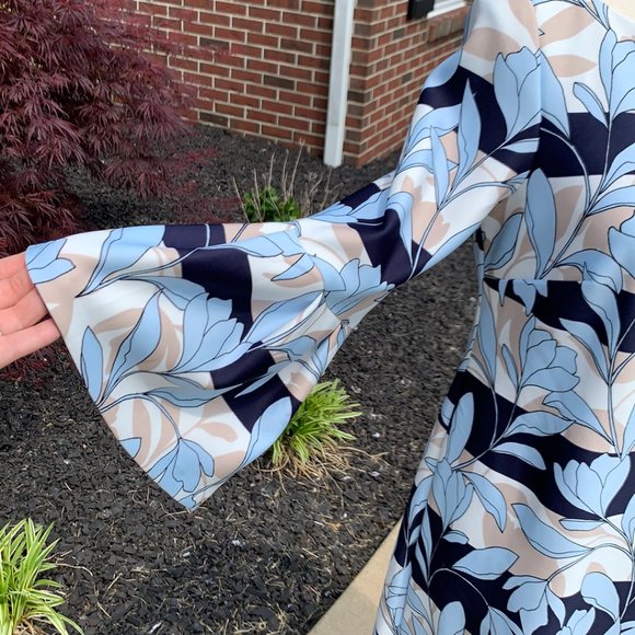 Vince Camuto Crepe Knit Bell Sleeve Dress - Picture 4 of 15